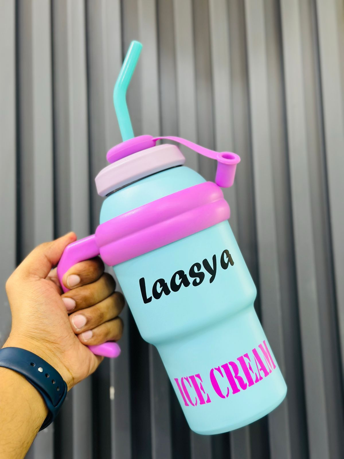 New trending celebrity tumblers